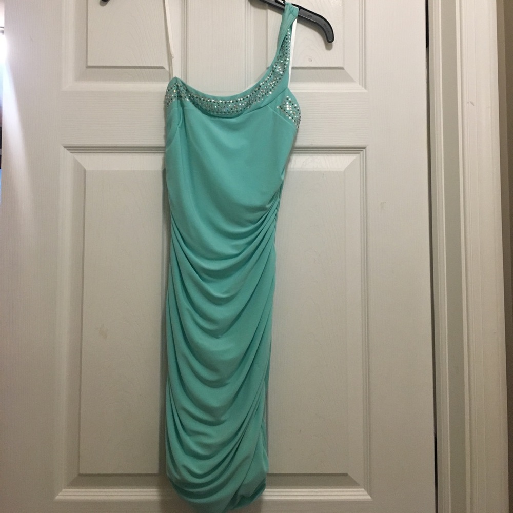Light green dress
